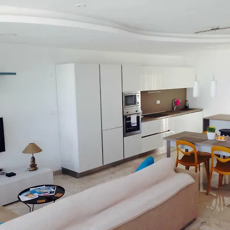 Luxurious Penthouse - Two Terraces & Sea-view * マルサシュロック