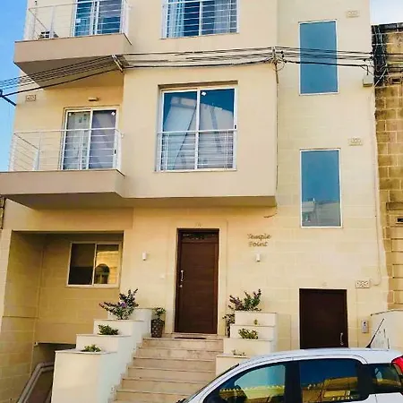 Luxurious Penthouse - Two Terraces & Sea-view *
