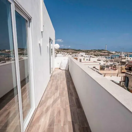 Luxurious Penthouse - Two Terraces & Sea-view * Marsaxlokk