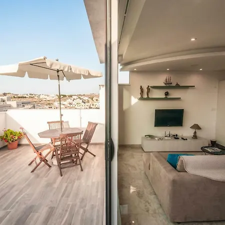 Lejlighed Luxurious Penthouse - Two Terraces & Sea-view Marsaxlokk